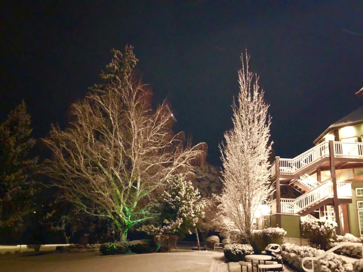 Lakeside Lodge And Suites Chelan Exterior foto